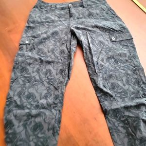 Eddie Bauer Capris Size 8